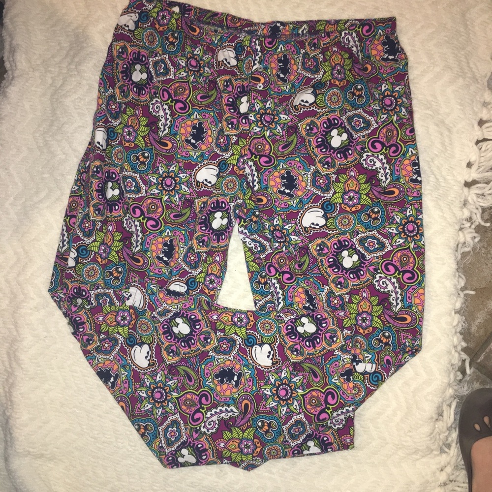 Disney Parks XL pajama pants Like New